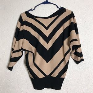 Off but on the shoulder women’s XS blouse